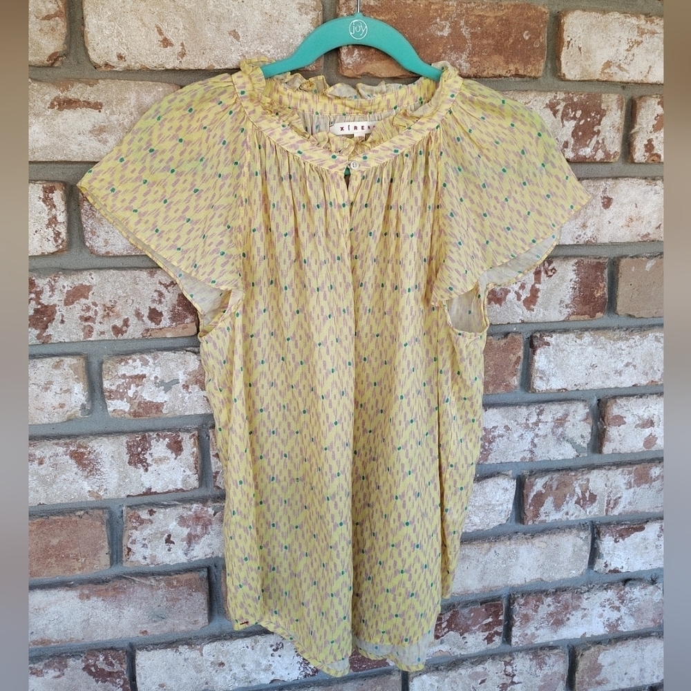 Xirena Women's Yellow Printed Ruffle Neck Jen Top Sz L Lightweight Boho Cotton